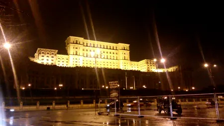 Bucureștiul a devenit ATRACȚIE turistică pentru turiști străini. Cât costă un tur cu o Dacie din perioada comunismului