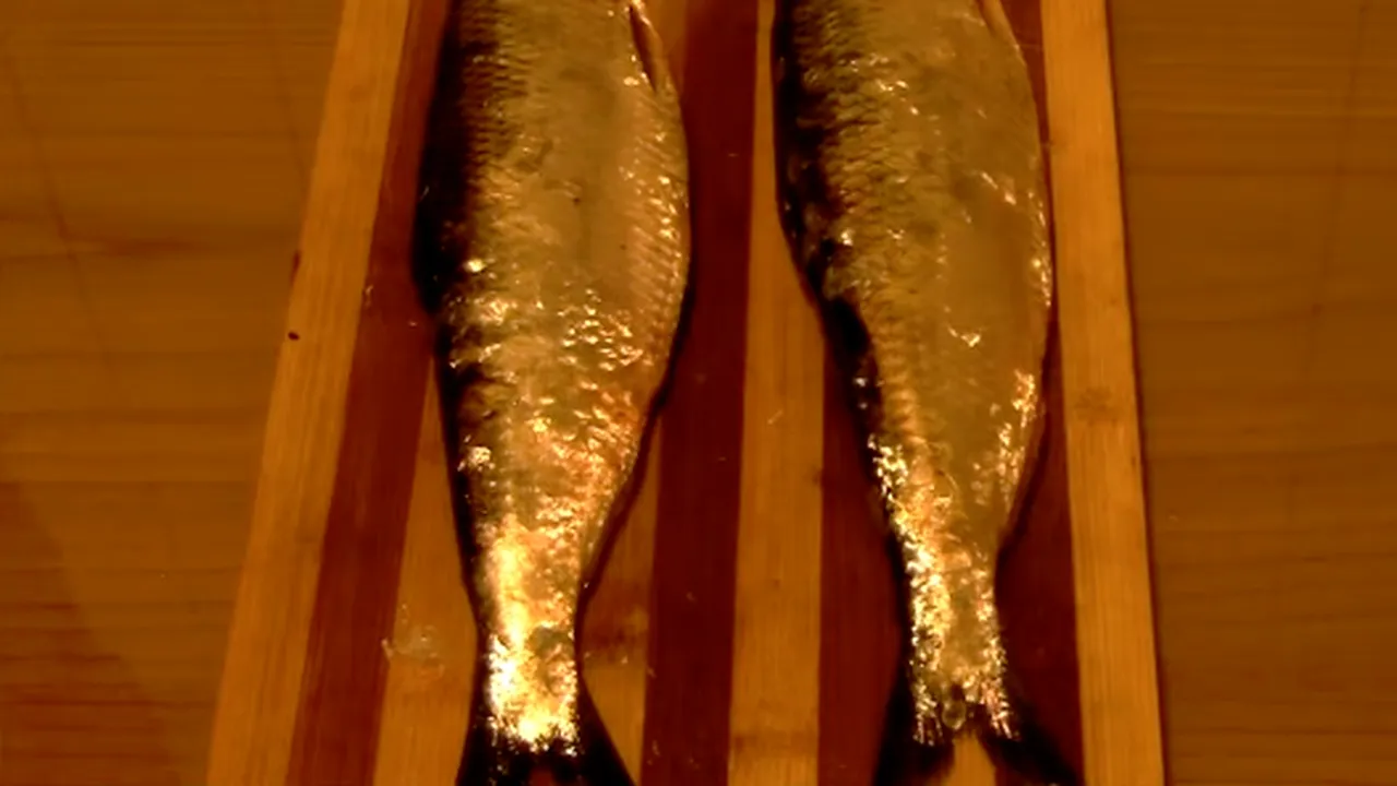 Scrumbia de Dunăre afumată, al cincilea produs PROTEJAT și RECUNOSCUT la nivelul UE. Cum se prepară