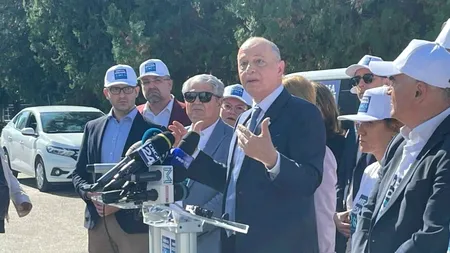 Mircea Geoană: Voi fi un președinte care respectă litera și spiritul Constituției / CRITICI la adresa lui Klaus Iohannis