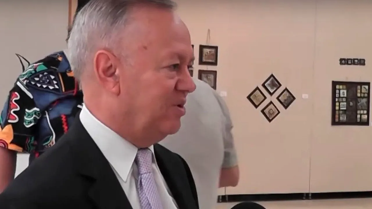 Valeriu Arteni, fost ambasador al României în Coreea de Sud și Vietnam, a murit la 71 de ani