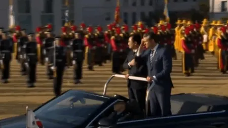 Primire inedită a șefului Pentagonului în Seul. Pete Hegseth a salutat garda de onoare dintr-o mașină decapotabilă