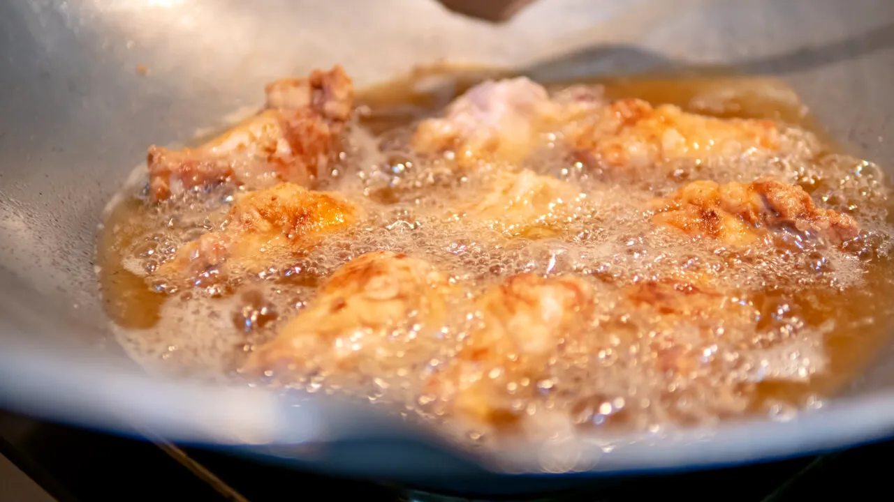 Cele mai PERICULOASE grăsimi din alimentație. Jumătate de milion de oameni mor anual din cauza lor. Cum le putem evita