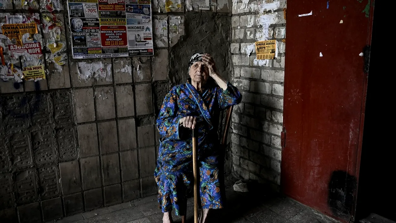 Civilii de la uzina chimică din Severodonetsk nu au mai fost aprovizionați de două săptămâni, spune liderul districtului