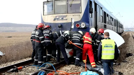 Un bărbat din Timișoara a murit după ce mașina pe care o conducea a fost lovită de un tren