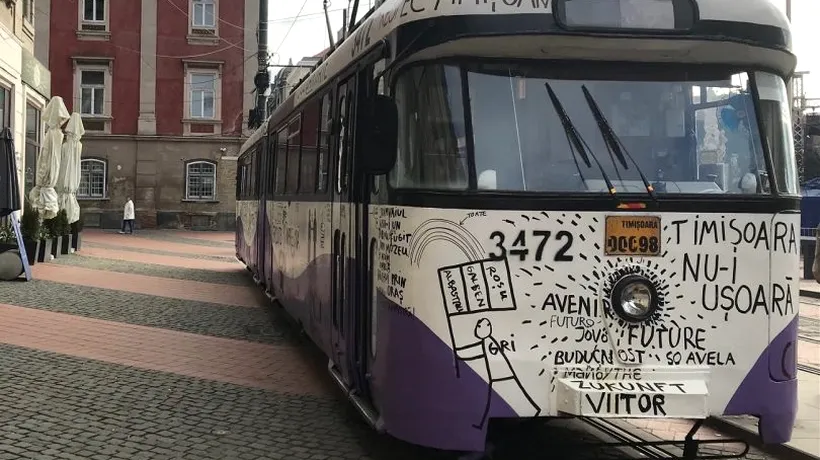 Tramvaiul lui Perjovschi, expoziție pe roți pentru cei care nu merg la muzee