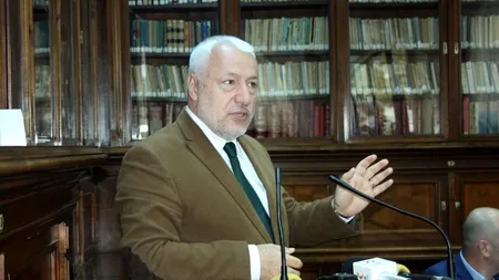 Fostul consilier de la Cotroceni, Iulian Fota, ripostează după scandalul cu agentul de poliție care i-a luat permisul și denunță un abuz