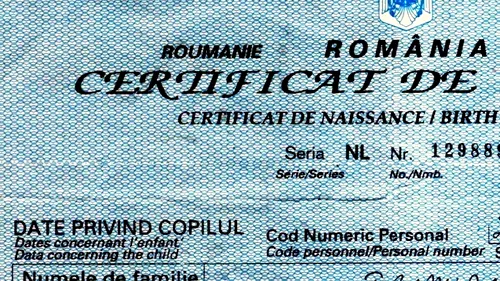 Ce nume NEOBIȘNUIT i-au dat părinții acestui băiețel născut anul trecut în sectorul 1 din București. TOP 20 NUME la băieți și fete în 2013