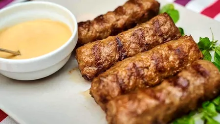 Mai scump decât în Mamaia! Câți lei costă un mic cu muștar în celebrul restaurant Cocoșatu din București