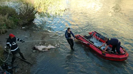 Tânăr de 19 ani, găsit mort în râul Bârlad după ce ar fi căzut cu bicicleta de pe un pod