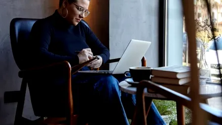 Ce înseamnă cu adevărat să te iubești pe tine, fără clișee și fără rușine? (P)