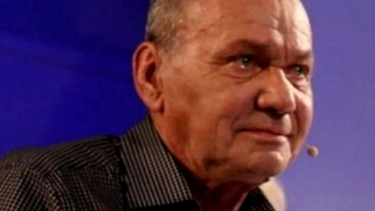 CORNEL PATRICHI A MURIT