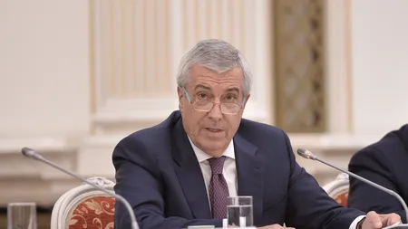 Tăriceanu mustră și laudă presa de ziua ei: Astăzi, ziarele aproape au dispărut. În schimb au apărut jurnaliști specializați în filaj/ Sunteți enervanți, sunteți agasanți, dar sunteți ultima redută a democrației