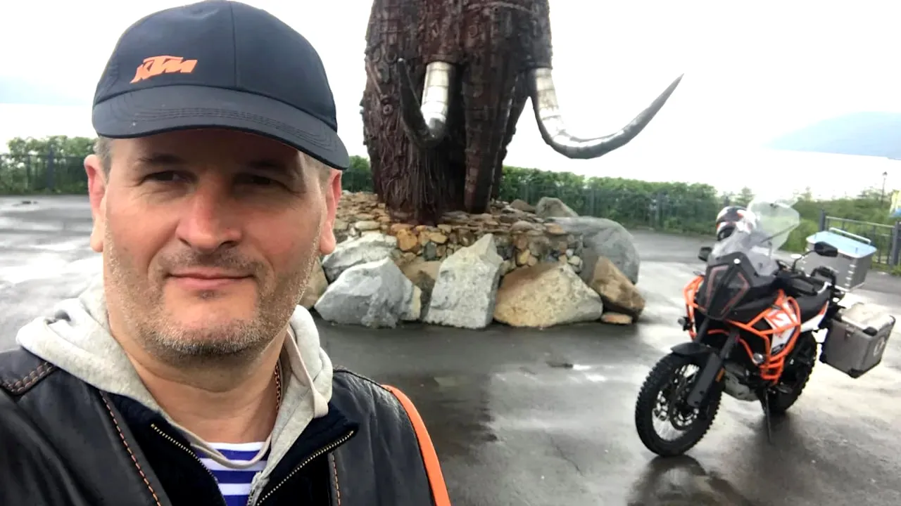 Un motociclist rus ar putea fi în spatele tentativei de sabotaj de la aeroportul din Leipzig din luna august