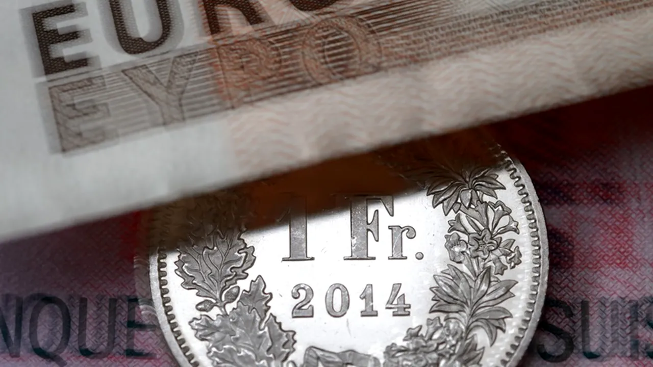 Euro a atins maximul ultimelor 6 luni față de dolar