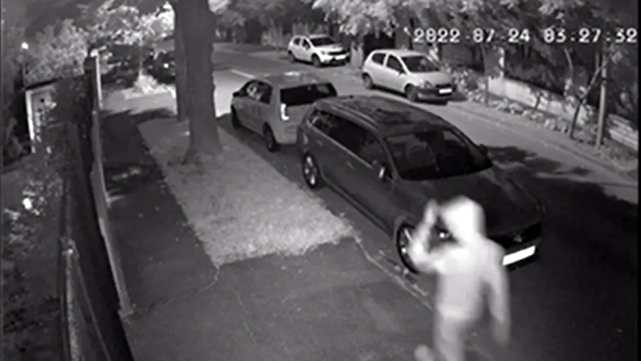 VIDEO Hoții care au terorizat locuitorii unui cartier din Sectorul 1, prinși și aduși la audieri. Cine sunt cei patru care au speriat cartierul Sisești. Au furat telefoane mobile, bani și carduri bancare, folosite apoi în diverse tranzacții