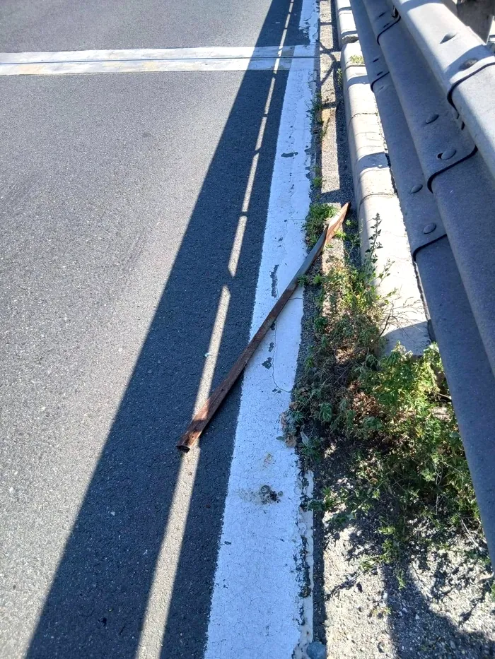 Cuie sudate între ele, pe carosabil, pe Autostrada Soarelui. Avertismentul transmis de Compania de Drumuri pentru cei care tranzitează A2
