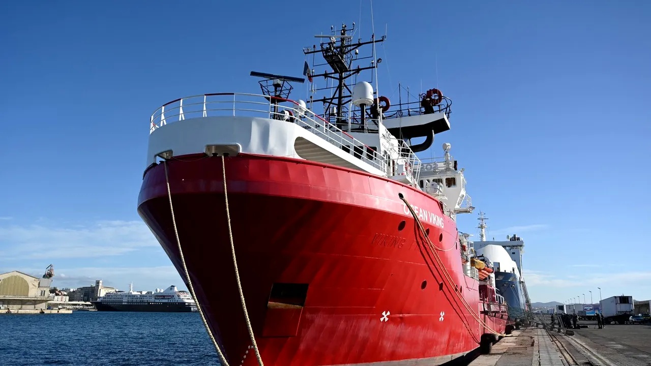 Peste 100 de migranți au fost salvați în largul coastei Libiei de o navă a unui ONG