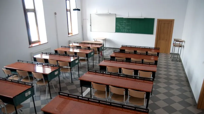 Școli închise miercuri în județul Brăila din cauza viscolului
