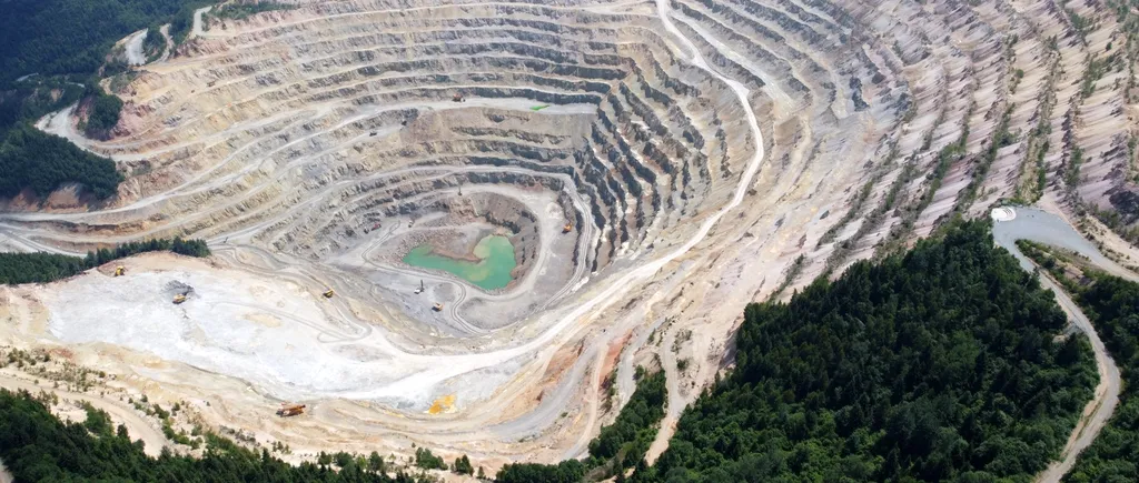 Publicație pro-guvernamentală de la Budapesta: De când aparţine Roşia Montana de România? Sperăm că cele 300 tone de aur şi 1.600 tone de argint vor rămâne în pământul natal