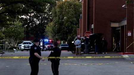 Un mort și 12 răniți după un atac armat în Statele Unite