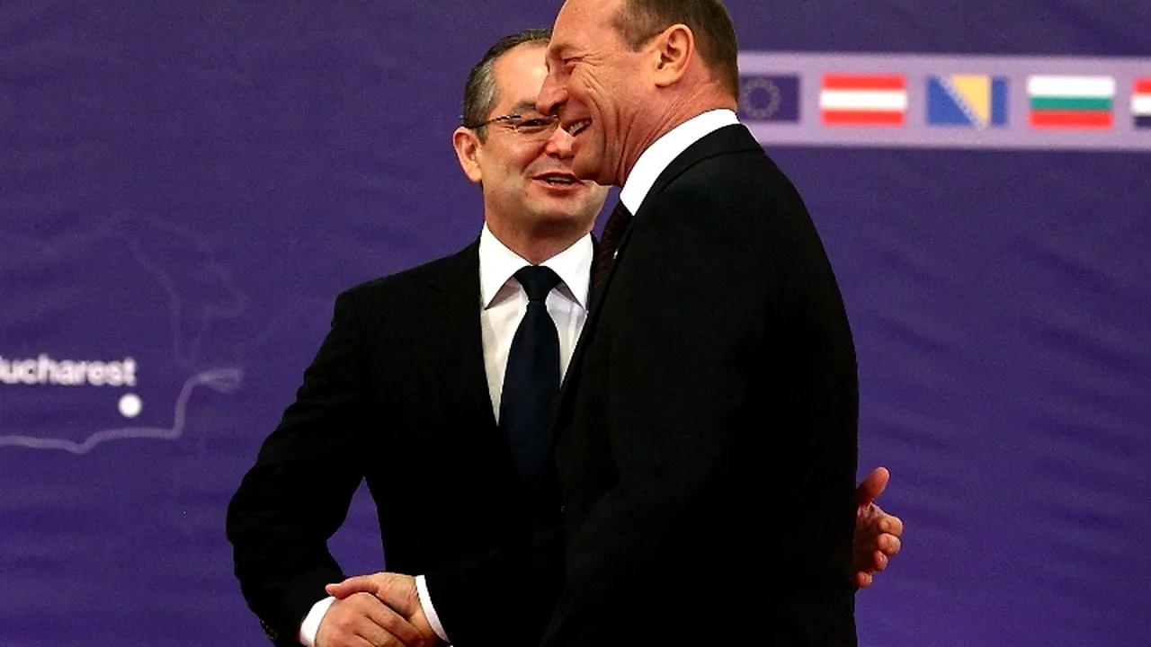 Băsescu, în vizită la primăria lui Boc