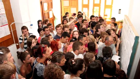 BACALAUREAT 2012, sesiunea de toamnă. Aproape 100.000 de candidați s-au înscris la sesiunea din august