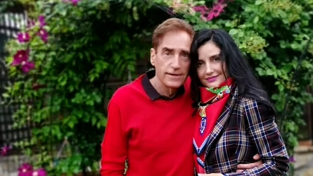 Petre Roman, primul premier al României post-comuniste, a împlinit 75 de ani. Ce mesaje i-au transmis Silvia Chifiriuc și Oana Roman