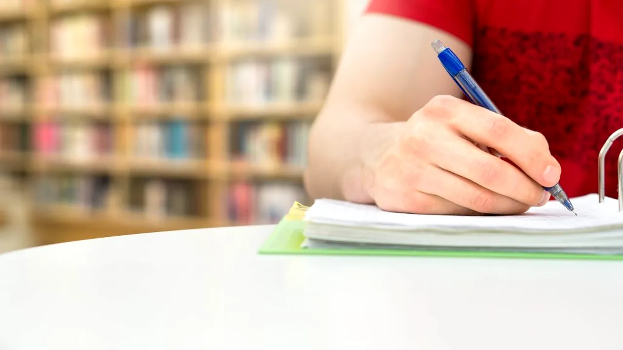 Limba şi literatura maternă la Evaluarea Naţională. Ce subiecte s-au dat în 2020