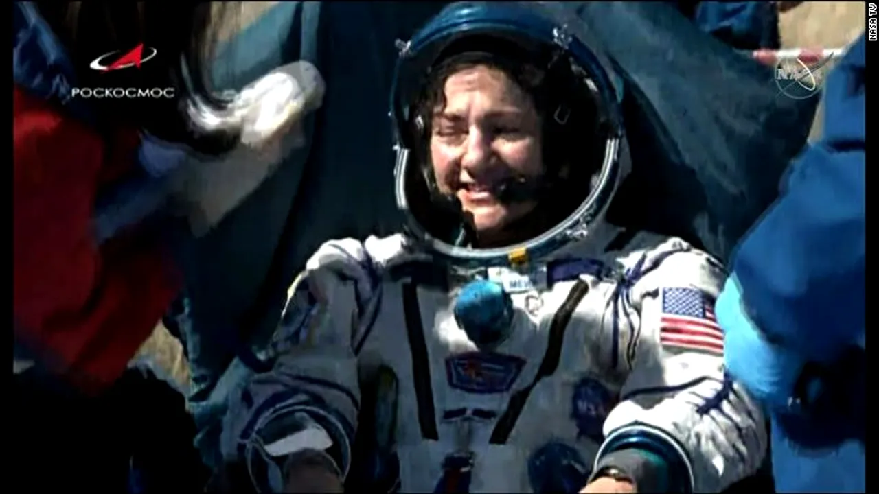 MISIUNE ÎN SPAȚIU. Trei astronauți s-au întors pe Pământ. Cum se vor adapta în contextul pandemiei de coronavirus