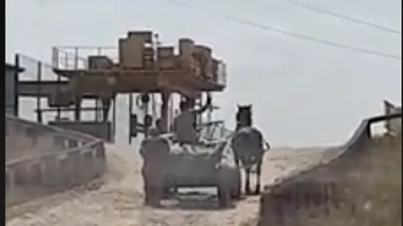 Un copil de doar 7 ani a fost grav rănit, după ce a căzut dintr-o căruță