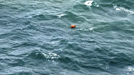 Ce cred experții că s-a întâmplat cu avionul AirAsia și cum explică faptul că unele cadavre au fost găsite aproape intacte. UDPATE: 30 de cadavre, recuperate până acum