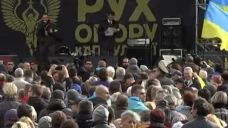 Mii de persoane au protestat la Kiev față de planul privind autonomia estului Ucrainei