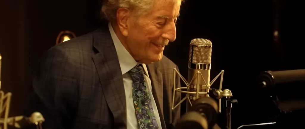 Cântărețul american Tony Bennet a murit la vârsta de 96 de ani, după o CARIERĂ impresionantă