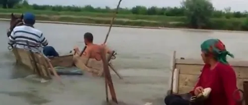 Scene incredibile în Dolj. Un bărbat a filmat,  fără a interveni, doi oameni care se înecau. Motivul pentru care tot el a depus plângere la Poliție