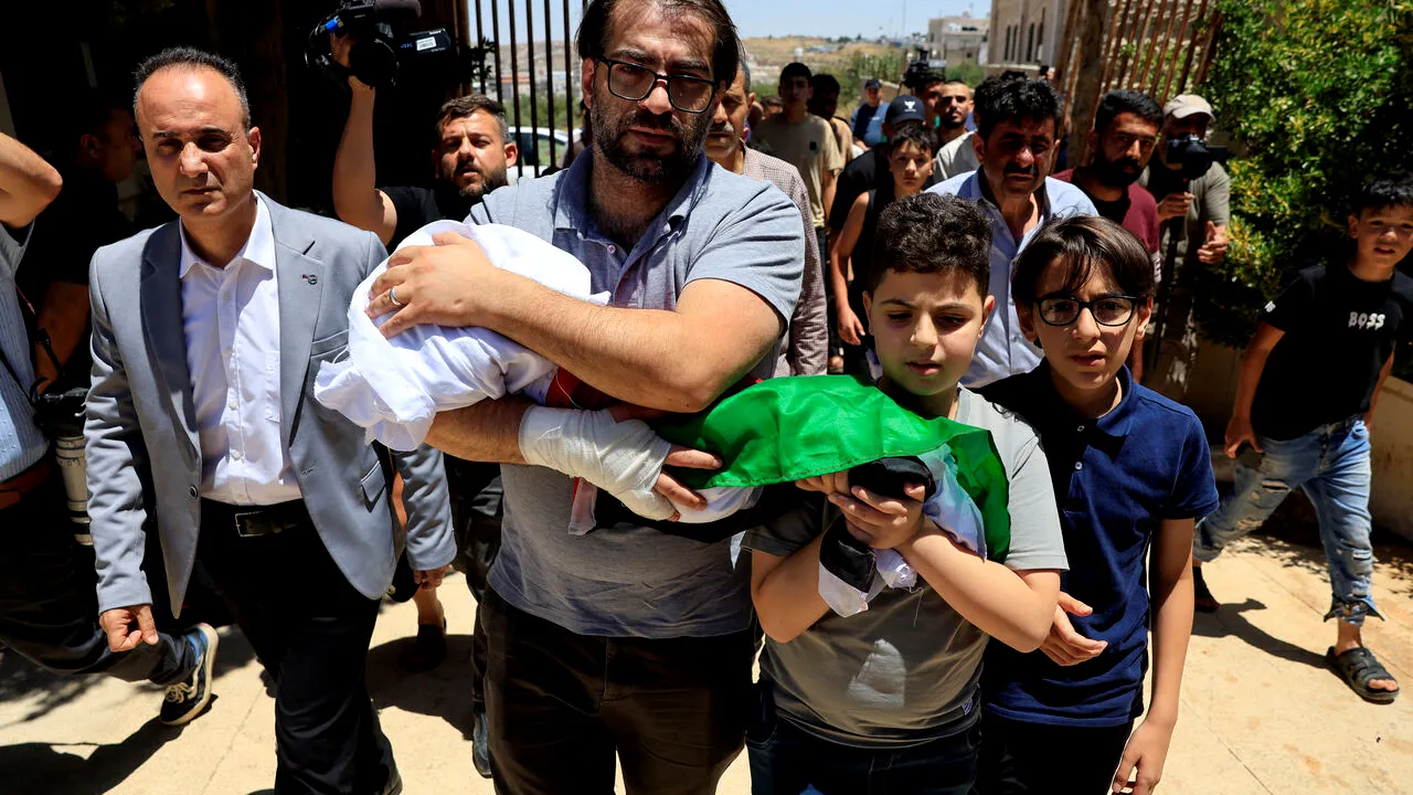 Un bebeluș palestinian a fost împușcat mortal de armata israeliană