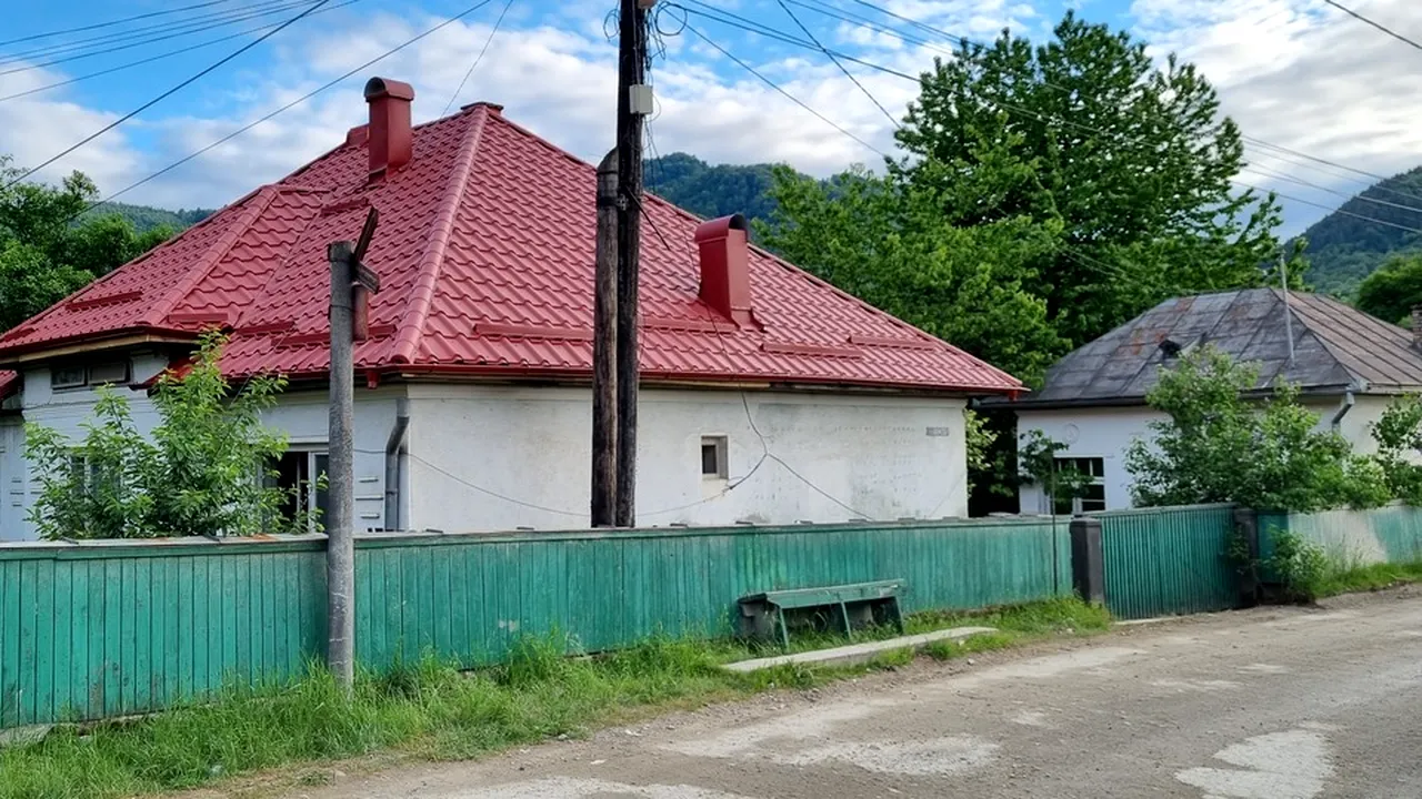 (P) Casa de 100 de metri pătrați nu are un acoperiș de 100 de metri pătrați. De unde apar diferențele în buget