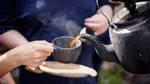 La ce este bun ceaiul din cozi de CIREȘE. Află totul despre beneficii și proprietăți, dar și la ce trebuie să fiți atenți când îl consumați