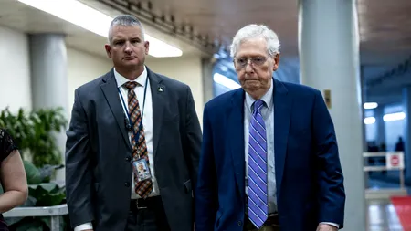 Un nou incident provoacă îngrijorări cu privire la sănătatea venerabilului SENATOR american Mitch McConnell