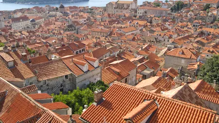 Orașul european de la malul mării, considerat constant unul dintre cele mai bune din lume. Aici sunt mai mulți turiști decât localnici