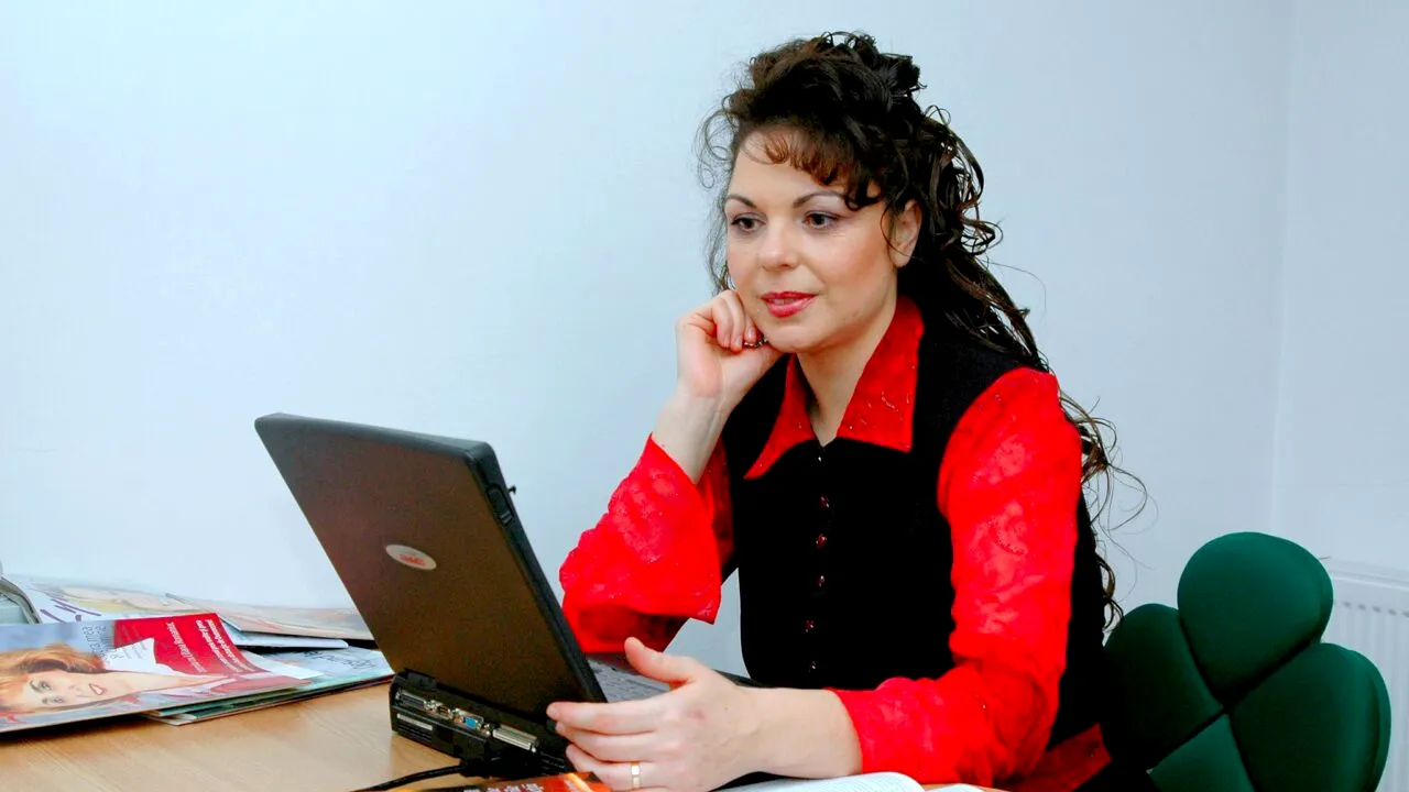 Poeta și romanciera Ligia Seman A MURIT, la vârsta de 52 de ani. „A plecat la Domnul în această dimineață”