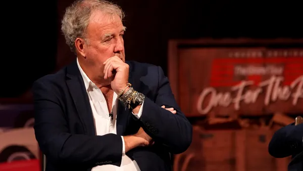 Veste cumplită pentru fanii Top Gear. Jeremy Clarkson, diagnosticat cu o formă agresivă de cancer. Celebrul prezentator va fi operat de urgență