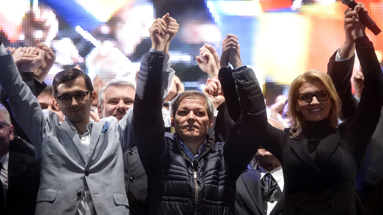 Nouă săptămâni jumătate cu Dacian Cioloș. Cum a evoluat relația dintre premier și PNL și USR: „Acum sunt foarte hotărât