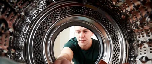 Un specialist demontează un MIT despre mașina de spălat. „Nu ai nevoie de mai mult de un program”