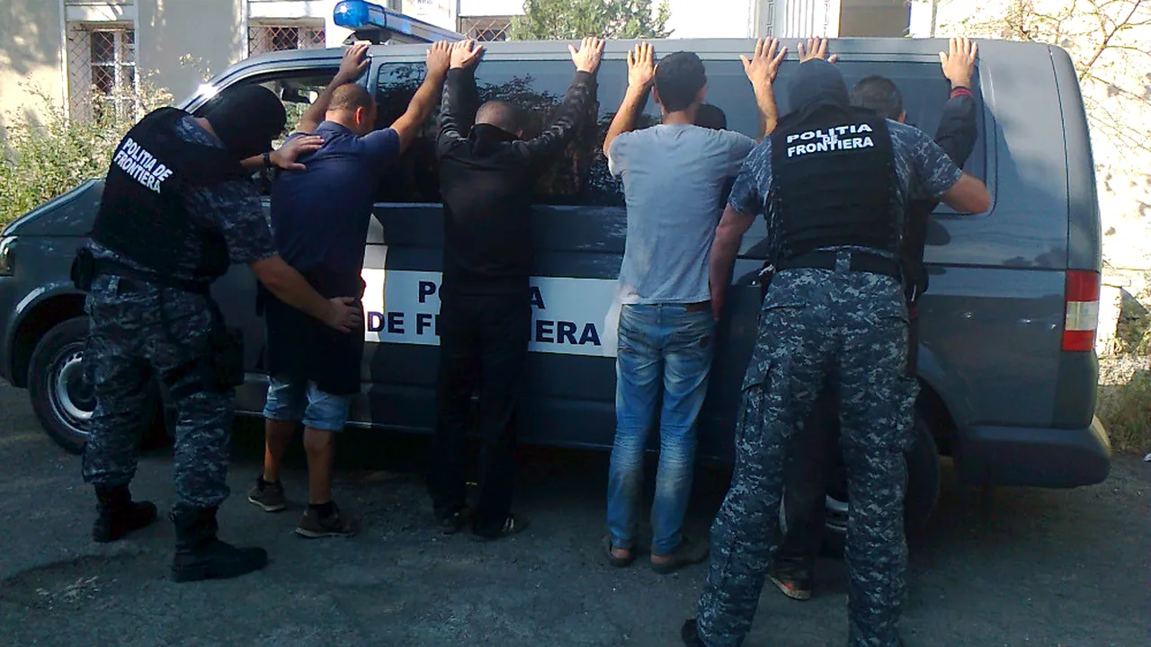 Doi sirieni, rezidenți în România, arestați după ce și-au ajutat frații să intre ilegal în țară