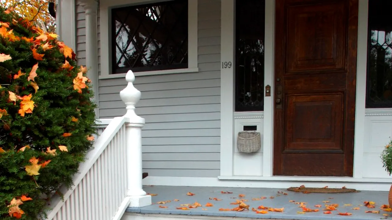 Ce a găsit un bărbat în fața ușii sale, într-o dimineață. 