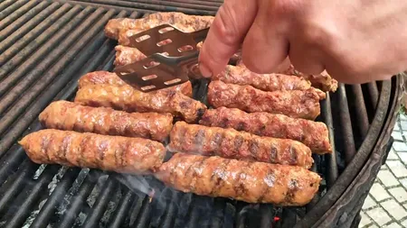 Pericolul din combinația „mortală” mici - bere. Medicii arată care sunt RISCURILE majore pentru sănătate