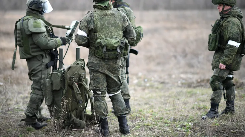 Militari ruși, uciși de civili în Ucraina. Localnicii le-au otrăvit mâncarea și băutura