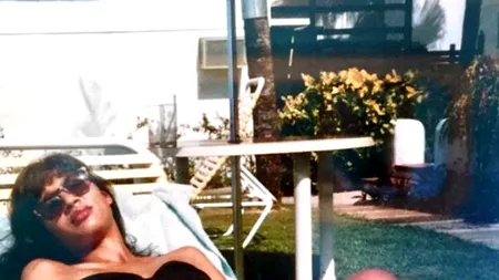 Are 54 de ani, dar arată de 20. Ce dietă ține femeia care nu îmbătrânește