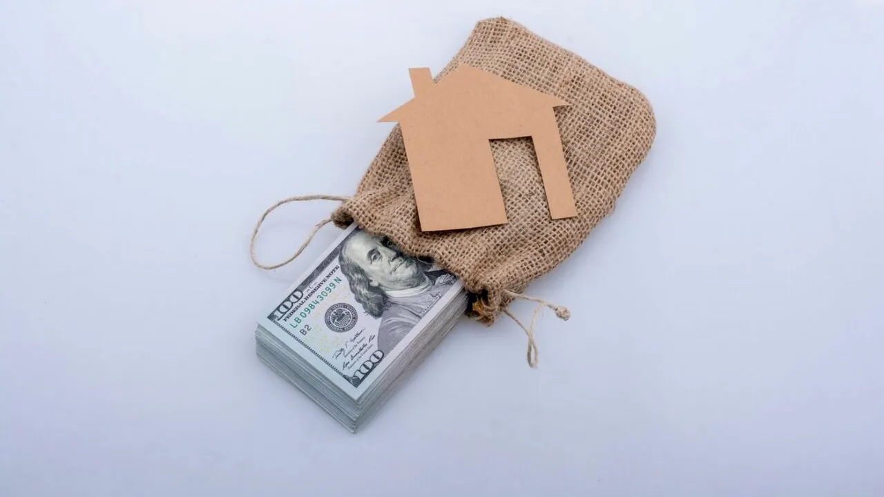 Financial Times: Valoarea creditelor imobiliare neperformante A DEPĂȘIT rezervele celor mai mari bănci din SUA