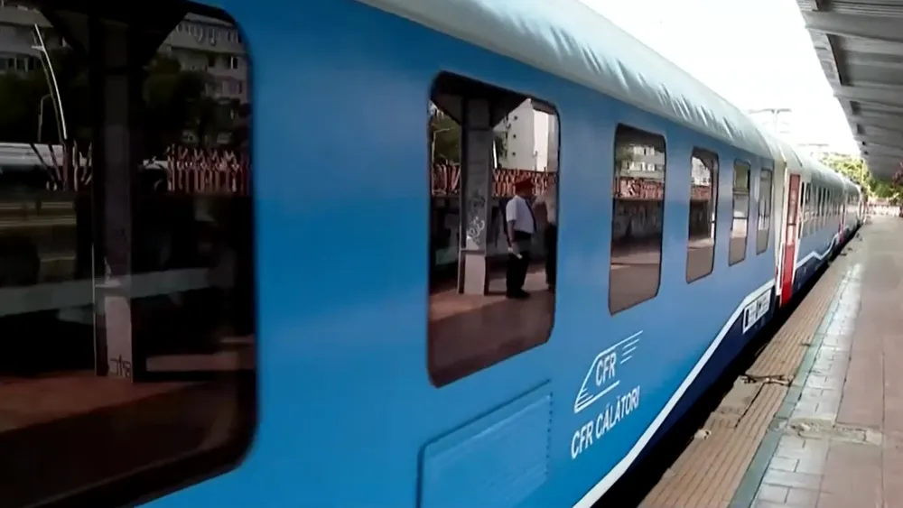 CFR Călători introduce Trenurile Soarelui spre mare, dar nu are suficiente garnituri disponibile pentru cererea mare de bilete